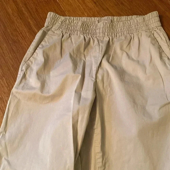 Everlane pants - khaki - pull on - elastic waist - size 2 - great condition - Picture 2 of 6